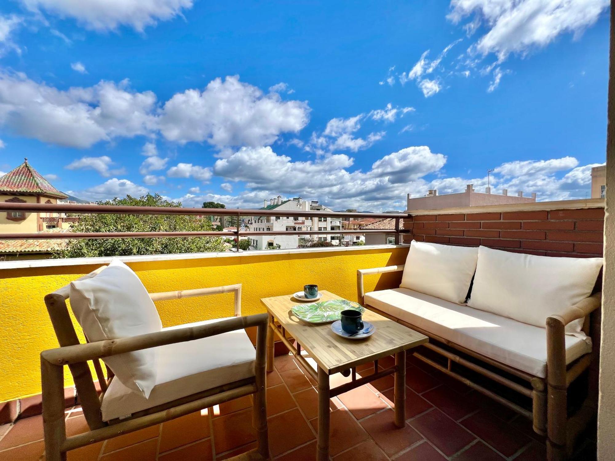 Urban Retreat With Views & Terrace Malaga